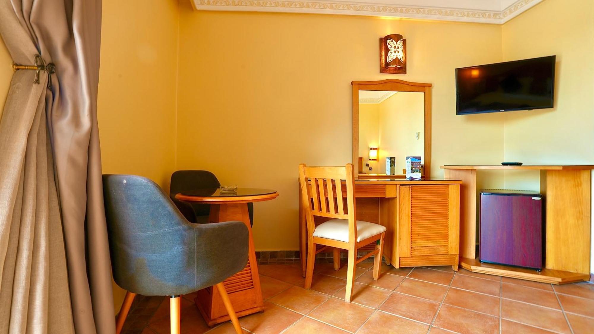 Hotel Menzeh Dalia Meknesz Kültér fotó