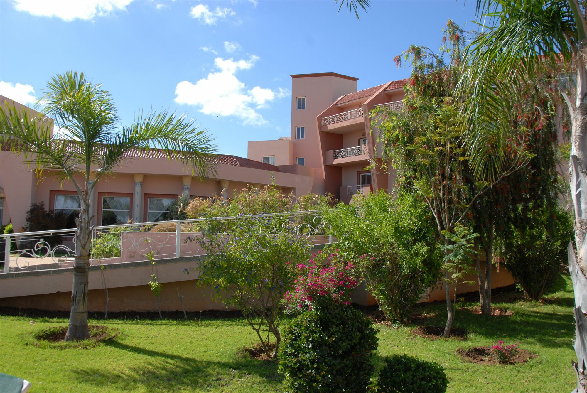 Hotel Menzeh Dalia Meknesz Kültér fotó